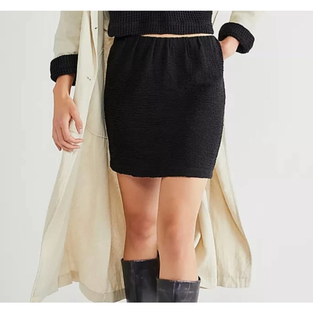Free People Textured Black Mini Skirt Size XS